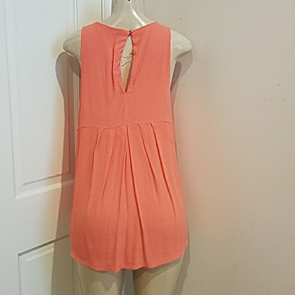 ASTR Orange Top size Large loose fitting! - Picture 6 of 8